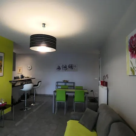 Apartment L'eden Cap - 2 Pieces Avec Emplacement Ideal Au Bord Du ! Mae-0394 *